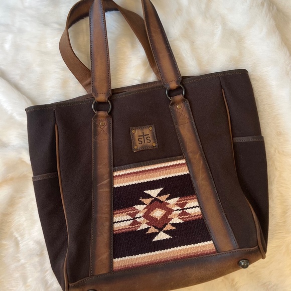 STS Ranchwear Handbags - STS Rancher Carry All